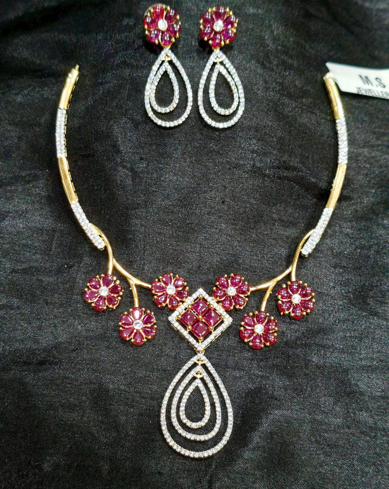 Imperial Ruby Flora Set
